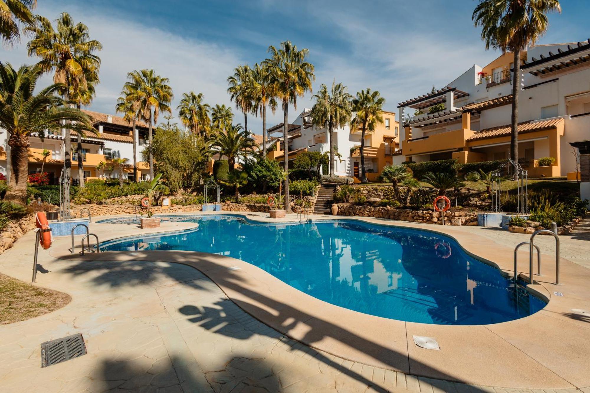 Renovated Apartment With Garden And Direct Beach Access, Marbella East Exterior foto