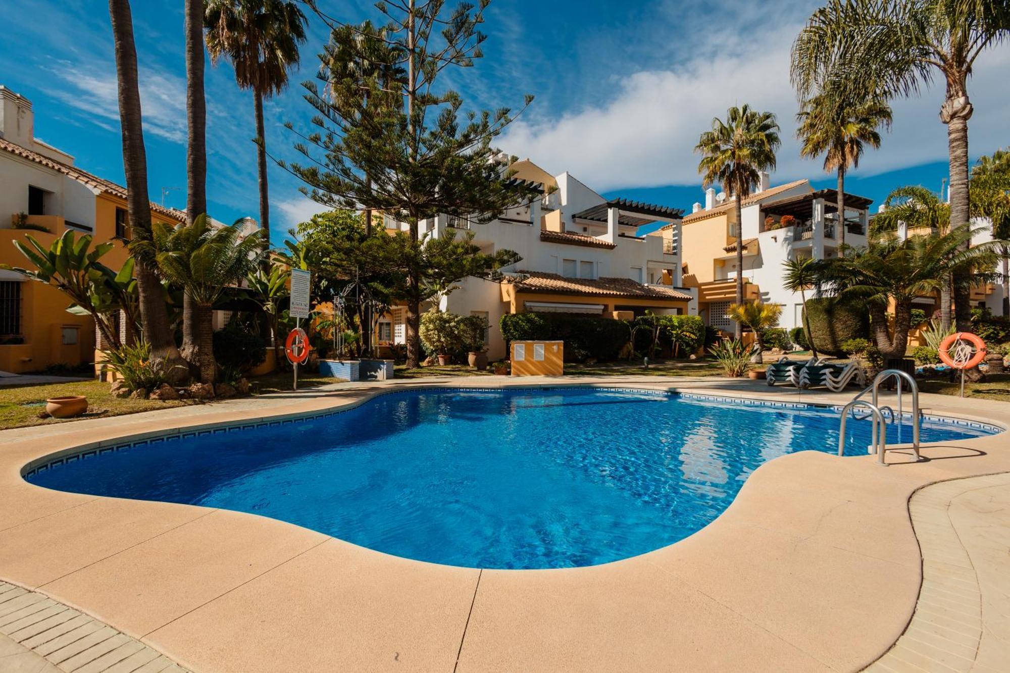 Renovated Apartment With Garden And Direct Beach Access, Marbella East Exterior foto